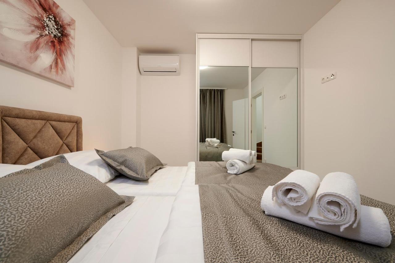 Apartment Gaby 3 Трогир Екстериор снимка