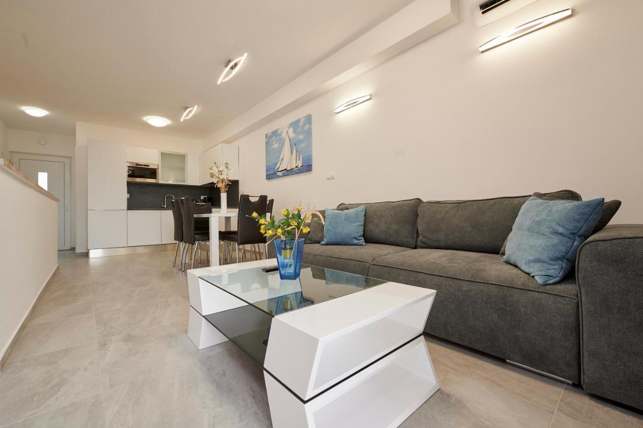 Apartment Gaby 3 Трогир Екстериор снимка